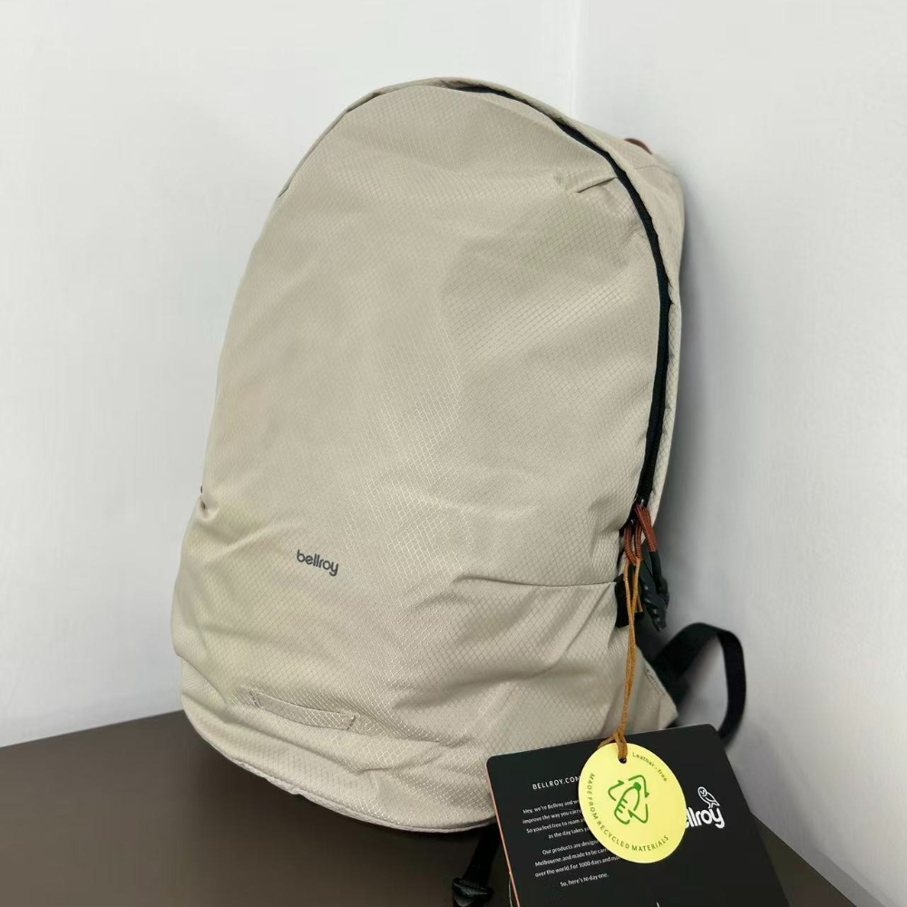 ベルロイ ライト デイパック 20L 軽量トラベルバックパッ - Hiking Backpack Waterproof のレビューと価格